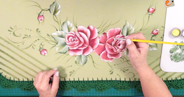 tapete emborrachado - pintura de rosas 