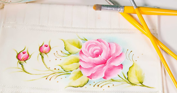 tecido para pintar - toalha com pintura de rosas 