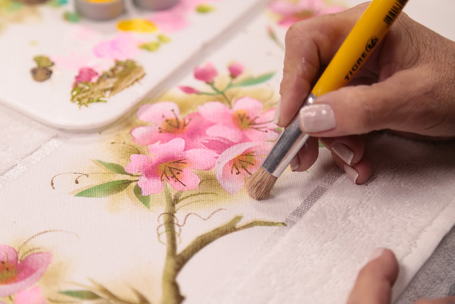 pintura com stencil - flor de cerejeira