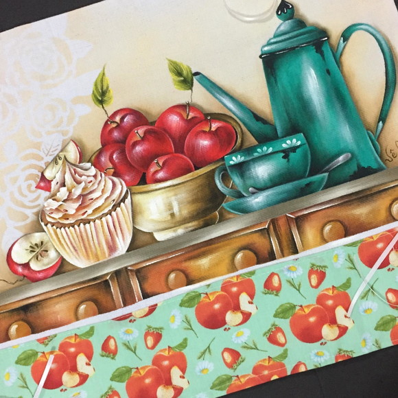 pintura em tecido bule, xícara e cupcake de maçã