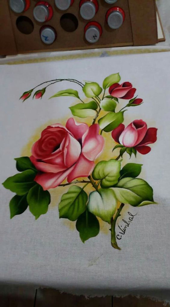 pintura em tecido de flores