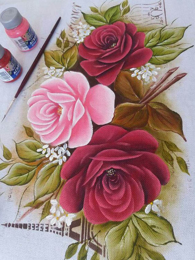 pintura em tecido de flores