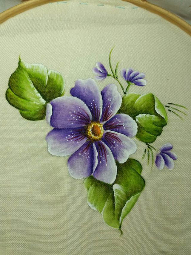 pintura em tecido de flores